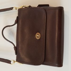 Vintage Coach brown leather crossbody saddlebag. VGUC!